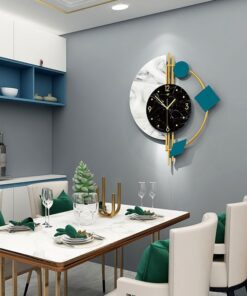 Đồng hồ treo tường bán nguyệt đá hoa cương sang trọng3.