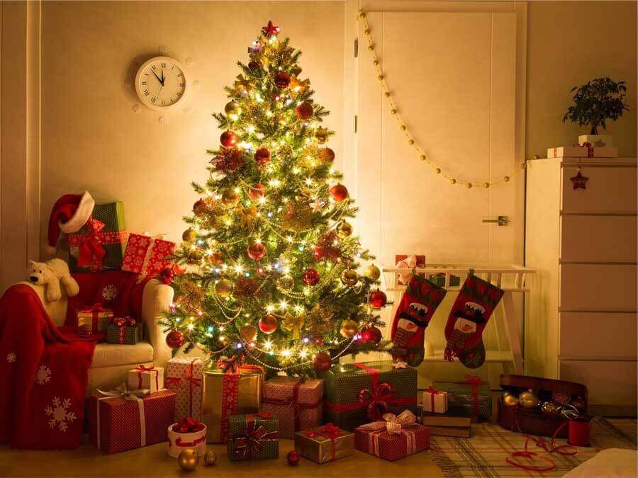 Trang trí cây thông Noel tại nhà