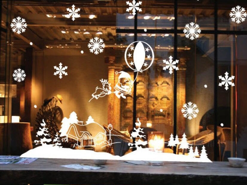 Trang trí quán café đón noel bằng giấy dán